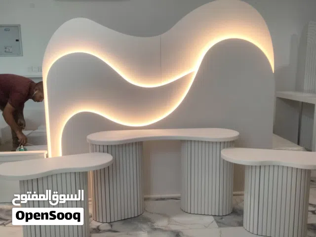 نوفر لك تشكيلة واسعة من الاستاندات بجميع أنواعها وأشكالها، للإيجار أو البيع. تصاميم عصري و حسب طلب