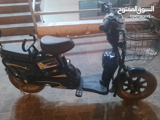 سكوتر كهربائي استعمال نظيف شخصى شحن يدوم 4 ايام