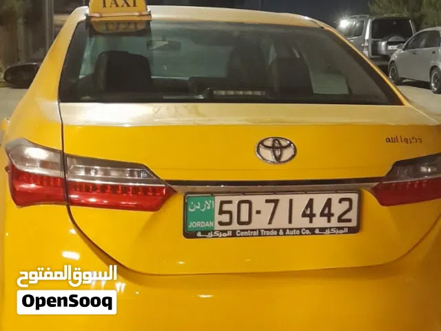 تاكسي عمان  تويوتا كورولا للبيع 2018 بحالة ممتازة