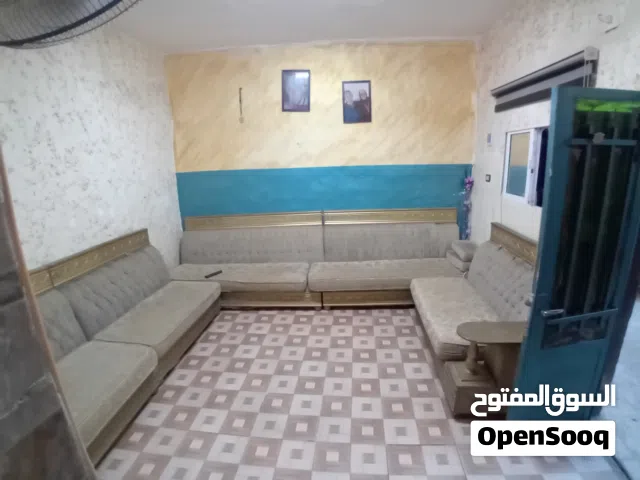 بيتت للبيع