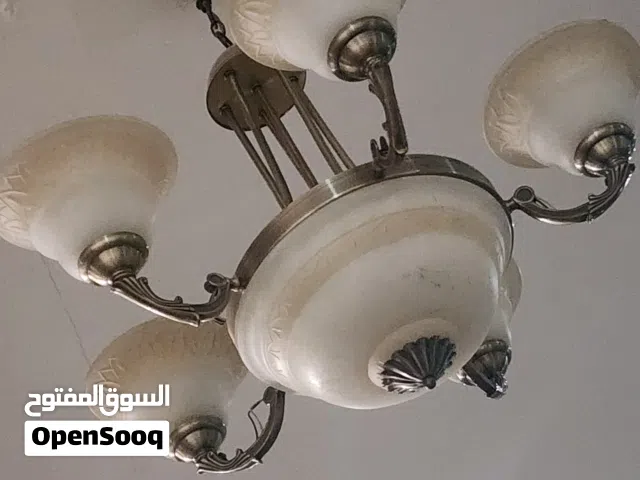 ثريات للبيع