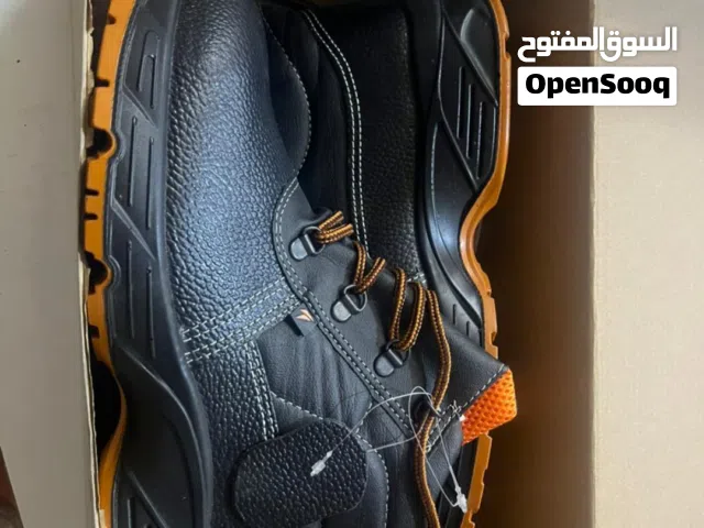 للبيع — حذاء Safety TALAN أصلي  * جديد بالكرتونة * المقاس: 44 * مريح وقوي للشغل والدوام * نعل ممتاز