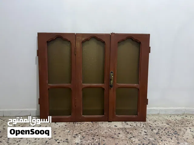 نوافذ مستعملة للبيع