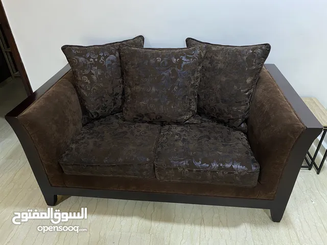 طقم كنب من سبع مقاعد