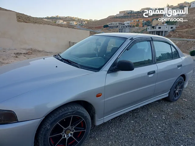 لانسر للبيع