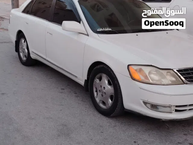 2004 Toyota Avalon SE