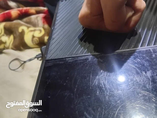 اكس بوكس ون مستعمله مصلحه مرا 100 ريال معها قبضة والكبل وشغاله ومتل الذهب