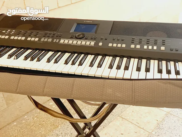 Yamaha PSR s650