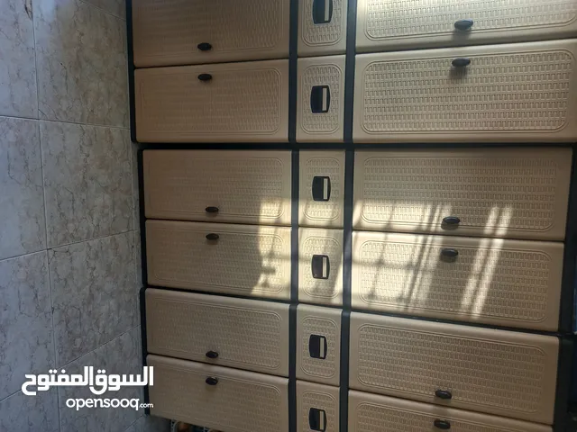خزائن بلاستيك عدد 3