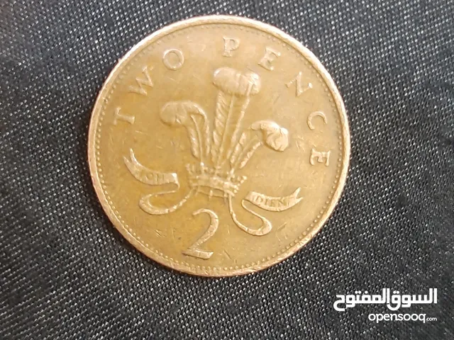 للبيع.. عملة قديمة للملكة ايليزابيت الثانيه..