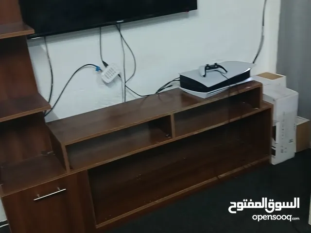 طاولة للشاشة ب10