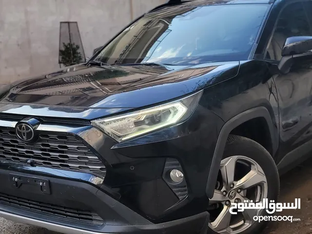 Used Toyota RAV 4 in Sana'a