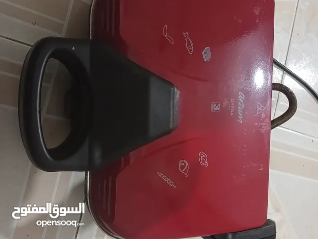 Grill لشوي السمك الدجاج والخبز بحالة ممتازه بس ب 15