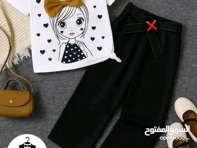 ملابس بناتية