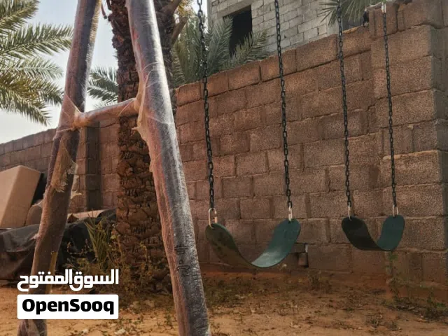 للبيع مرجيحة أطفال جديدة متينة وعملية، مناسبة للحدائق والاستراحات والأحواش. تتحمل الاستخدام اليو