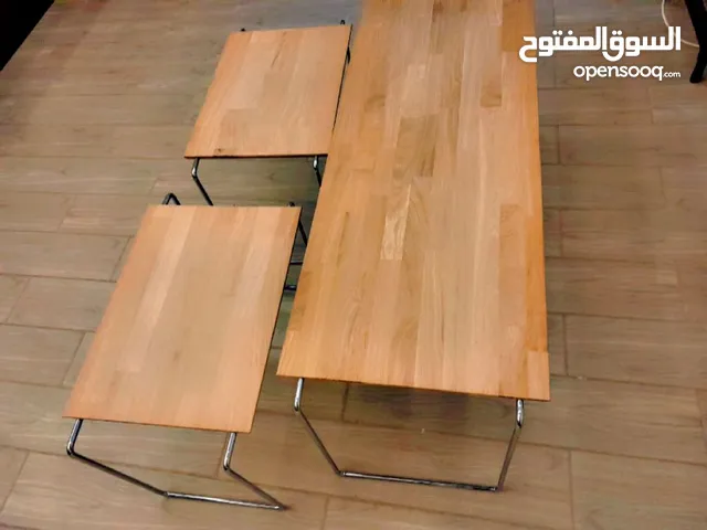 طقم طربيزات خشب و قزاز مع طاولة خشب كبيرة للبيع،جديد و ليس مستعمل، من اجود انواع الخشب