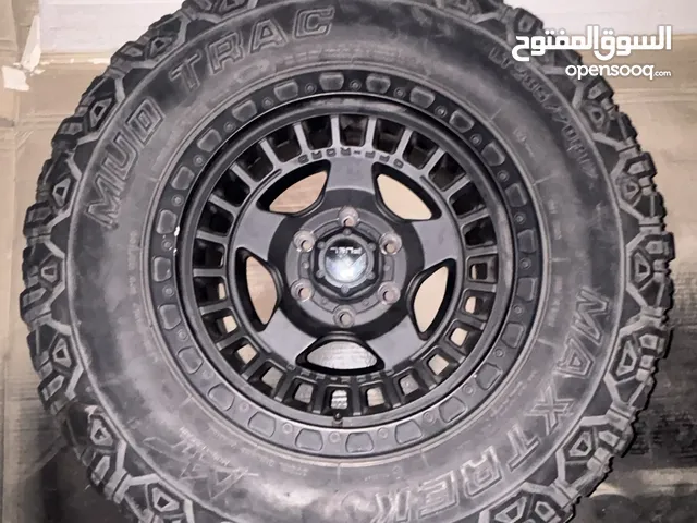 Set of rims and wheels for sale, mud terrain 285/70/17