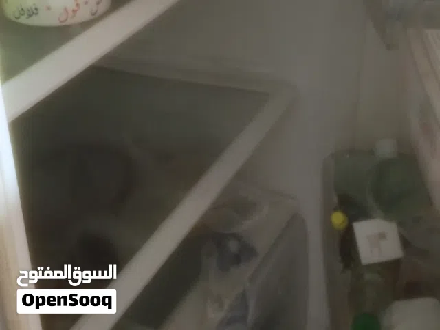 ثلاجة سامسونج 24 قدم بحالة جيدة للبيع بسعر لقطة