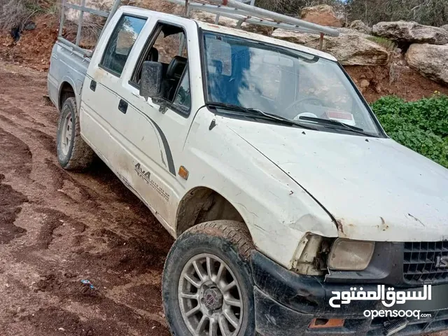 ايسوزو تندر موديل 1999