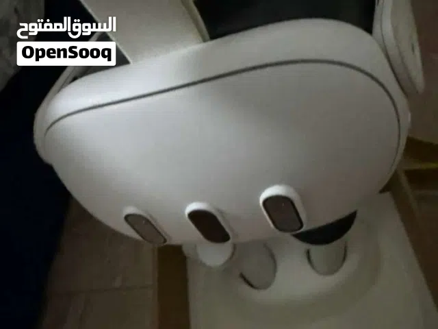 للبيع نظارة Meta Quest 3S بحالة ممتازة جداً وشبه جديدة 528 GB. تم استخدامها استخدام خفيف فقط.