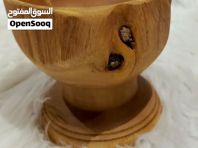اكواب وفناجين من الخشب الخام المحلي