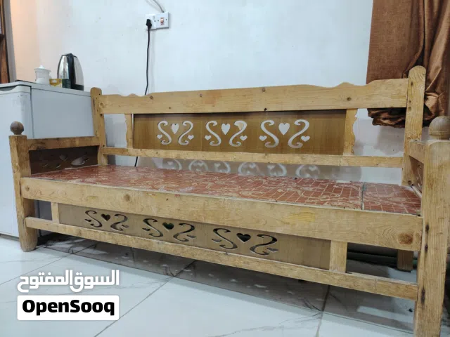 كرويته جلوس خشب بحال ممتاز شغل عراقي