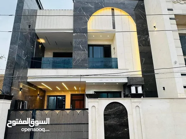 160 m2 More than 6 bedrooms Townhouse for Sale in Baghdad Saidiya