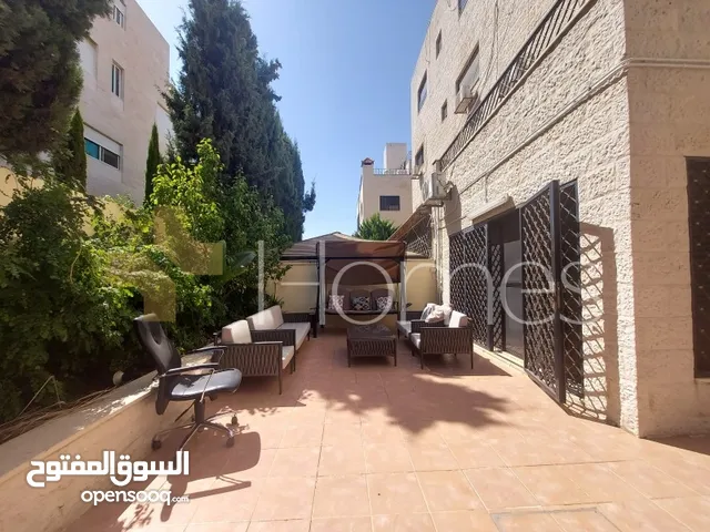 350 m2 4 Bedrooms Apartments for Sale in Amman Um El Summaq