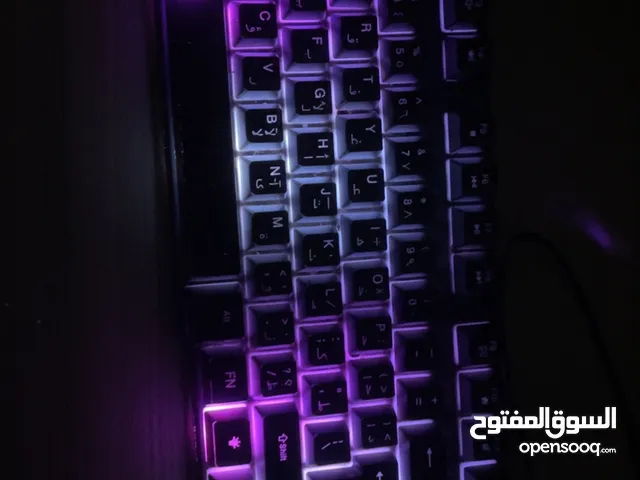 كيبورد اصلي فيه كل إضاءات وسريع تقدر تلعب فيه