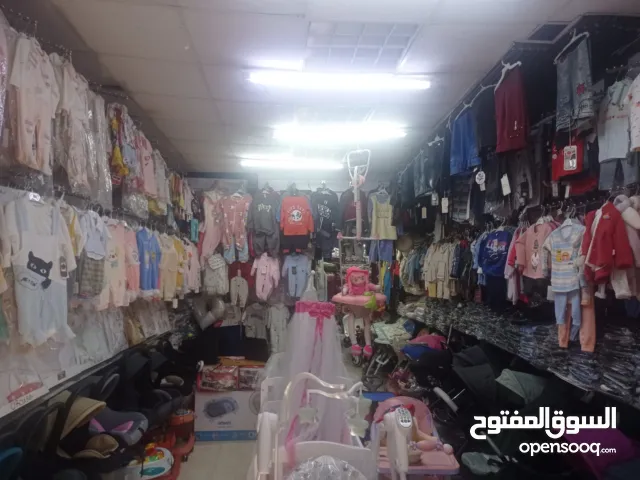 محل تجاري للبيع بالخلو بسعر مغري