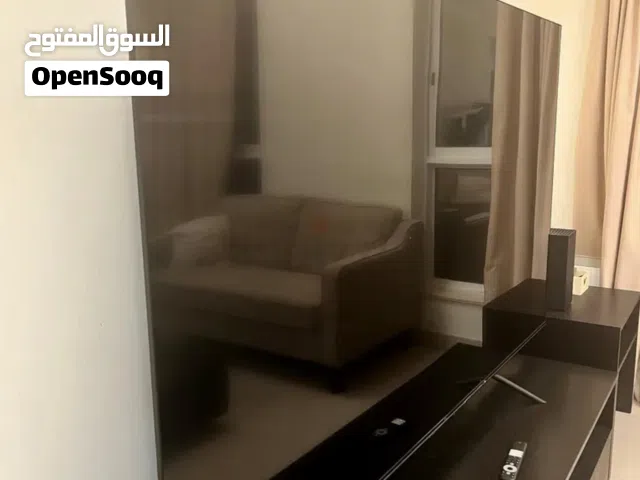 تلفاز TCL 85 بوصه