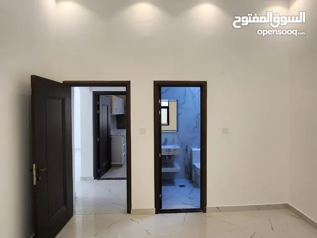 500 m2 More than 6 bedrooms Villa for Rent in Ajman Al Mwaihat