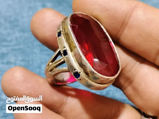 خاتم ياقوت باريسي خشن صياغته يدويه ثقيله مطعم زفير افريقي
