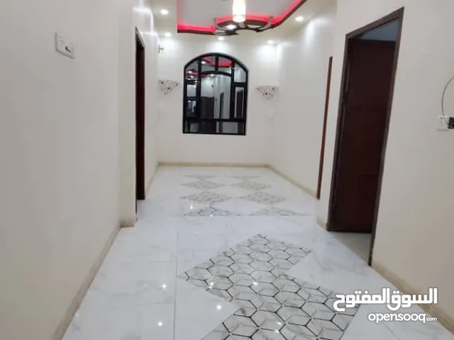 اغتنم الفرصه شقق ضخمه للايجار في شملان ارقى حي من 3 غرف واربع غرف باقي التفاصيل