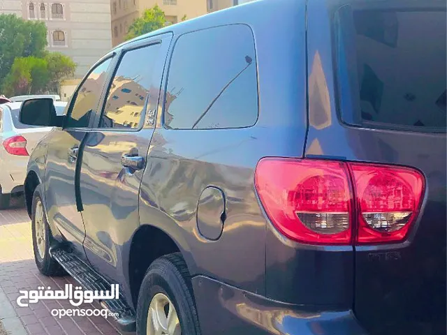 Toyota Sequoia 2012