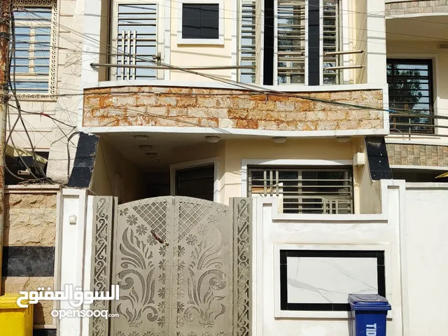 92m2 3 Bedrooms Townhouse for Sale in Baghdad Abu Dshir