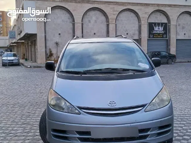 Used Toyota Previa in Tripoli