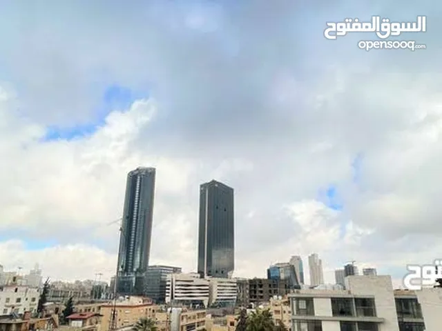 مكتب بمساحة 130م-250م يقع ضمن منطقة الدوار الرابع و الشميساني و العبدلي