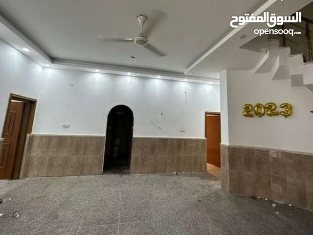 320m2 More than 6 bedrooms Townhouse for Rent in Basra Khadra'a