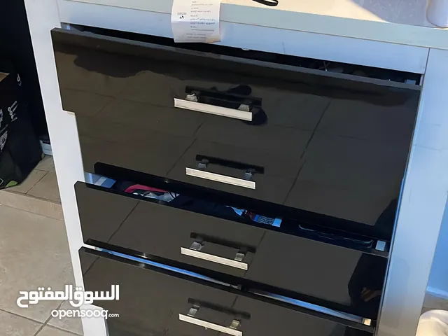 غرفة نوم من دون السرير