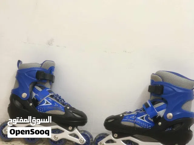 للبيع حذاء تزلج (Rollerblades) بحالة ممتازة  (سكيت )