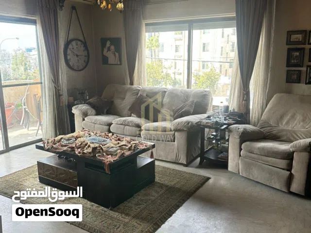بالقرب من صيدلية باب حطة شقة طابق أول 237م في أرقى مناطق دير غبار وبسعر مميز/ ref 1174