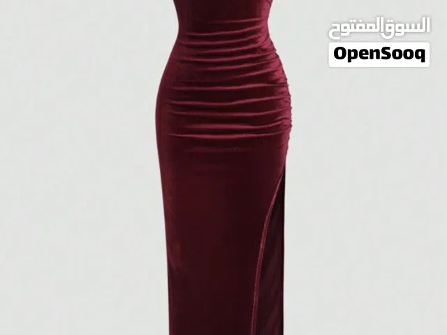 فستان عنابي
