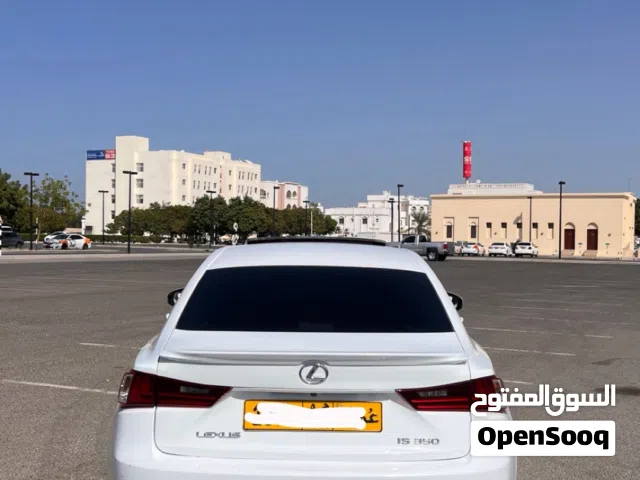 2016 لكزس IS IS 350