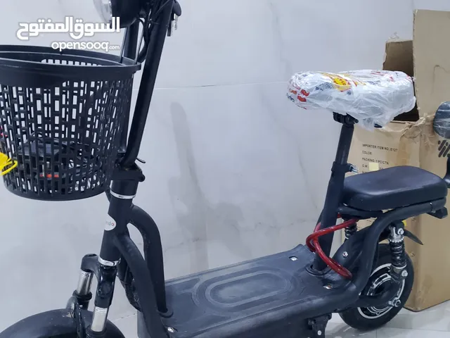 اسكوتر كهربائي مقعد ممتاذ جديد مره الماشي حوالي 20 كيلو فقط سرعه للبيع ظروف سفر