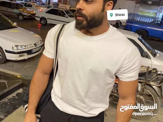 مترجم ايران *الحضور انا شخصيًا * : مترجم ومرشد سياحي بإيران للرحلات السياحيه والعلاجيه .