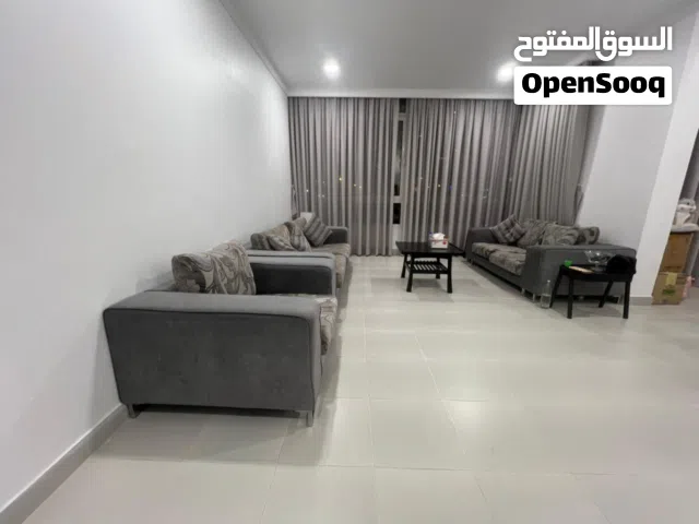 اثاث للبيع