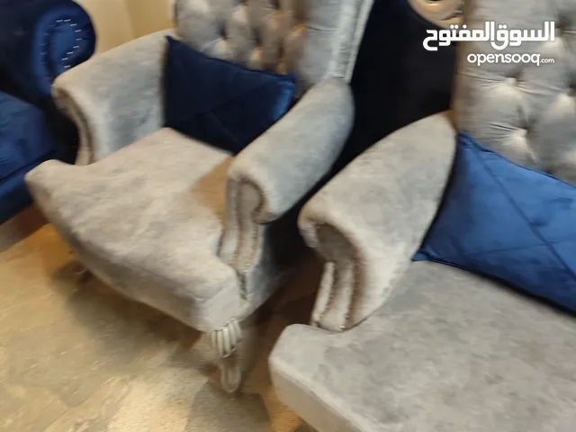 شقة سكنية جاهزة للسكن كسوة سوبر سوبر مع الفرش او بدون الفرش غرفتين وصالون مطبخ اميركي مع فلتر