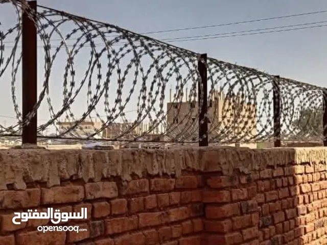 الإتقان الهندسيه لتركيب الآسلاك الشائكه