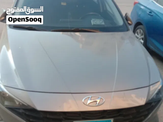 2021 هيونداي النترا GL MID